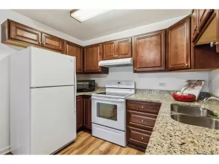 Photo #4: 9476979 Listing