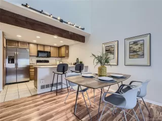 Photo #6: 9479107 Listing