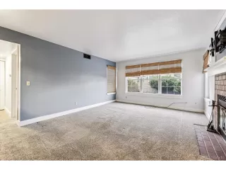 Photo #6: 9480030 Listing