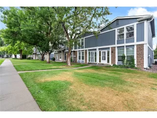 Photo #5: 9480239 Listing