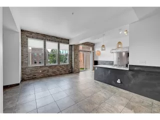 Photo #5: 9481948 Listing
