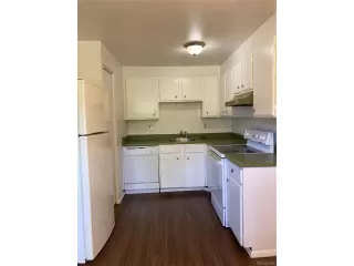 Photo #5: 9483913 Listing