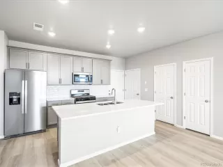 More Details about MLS # 9486071 : 5074 S ROBB ST LITTLETON CO 80127