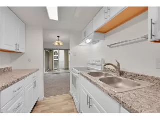 Photo #4: 9487683 Listing