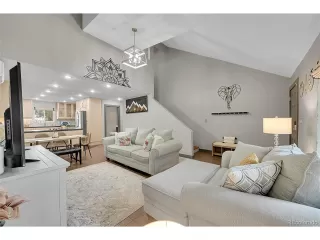 Photo #2: 9490135 Listing 