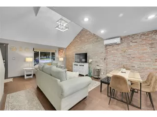 Photo #3: 9490135 Listing 