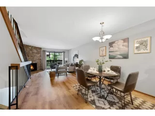 Photo #2: 9490496 Listing 