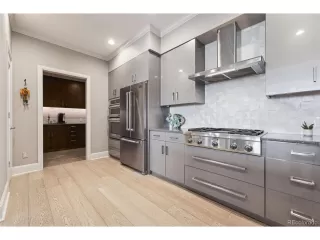 Photo #4: 9491061 Listing