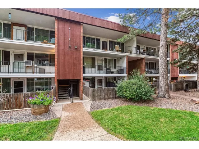 MLS: 9493055 Condo For Sale