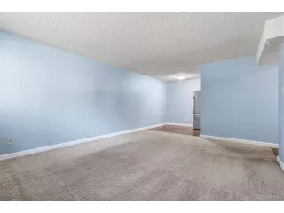 Photo #6: 9494820 Listing