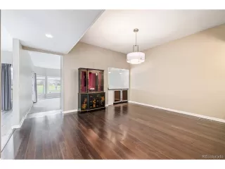 Photo #6: 9497097 Listing