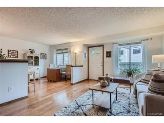 Photo #2: 9498167 Listing