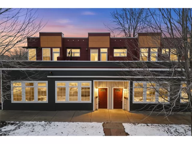 MLS: 9500295 Condo For Sale