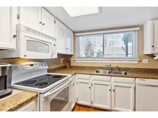 Photo #5: 9501092 Listing 