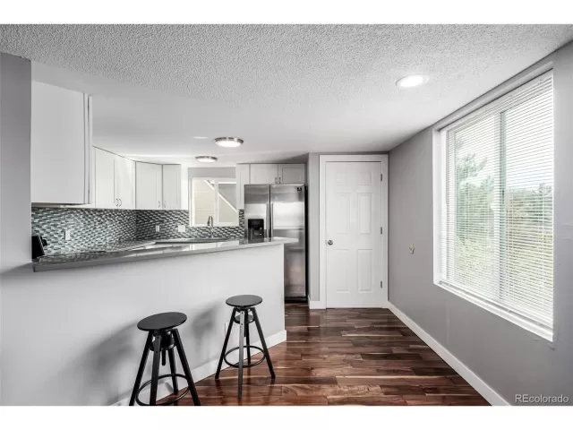 MLS: 9502505 Condo For Sale