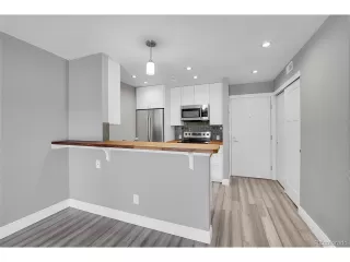 Photo #4: 9504684 Listing 