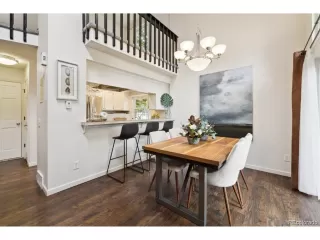 Photo #5: 9506004 Listing