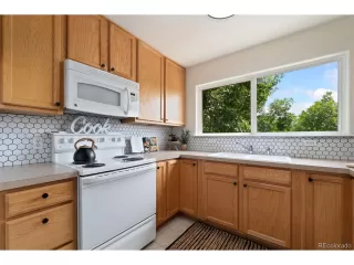 Photo #5: 9507440 Listing 