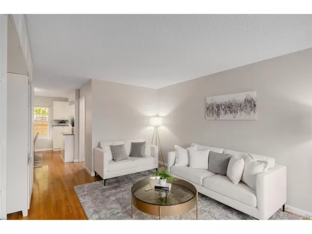 MLS: 9508203 Condo For Sale