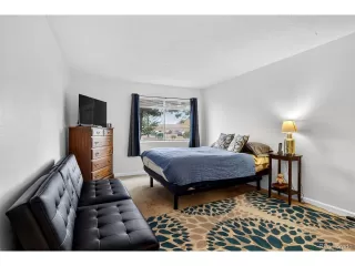 Photo #5: 9510479 Listing