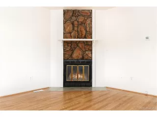 Photo #5: 9511146 Listing