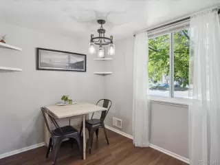 Photo #5: 9513092 Listing