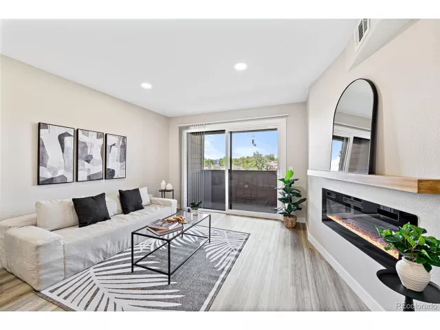 MLS: 9514243 Condo For Sale