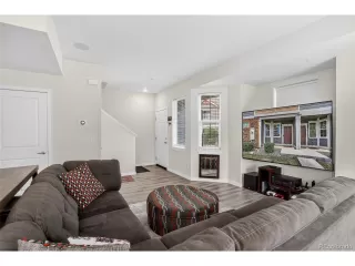 Photo #5: 9516387 Listing 