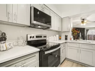 Photo #5: 9522783 Listing 