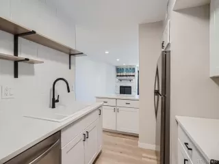 Photo #5: 9523055 Listing