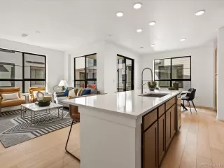 Photo #2: 9523212 Listing 