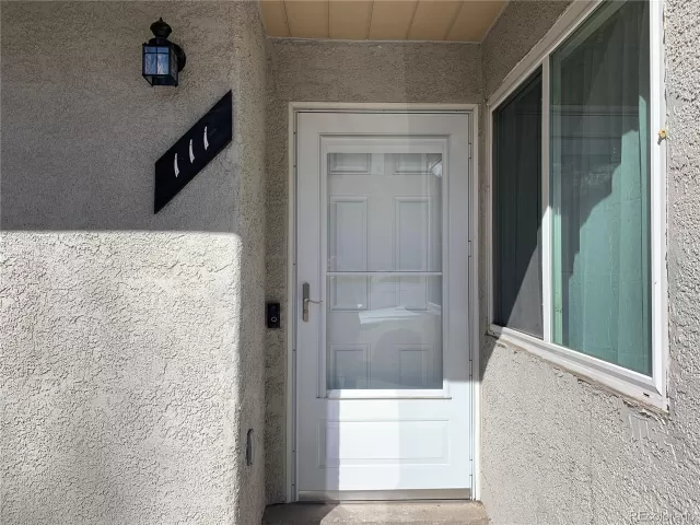 MLS: 9525423 Condo For Sale