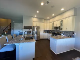 Photo #3: 9527006 Listing