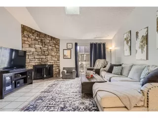 Photo #4: 9529259 Listing