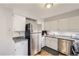 Photo #5: 9529259 Listing