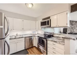 Photo #6: 9529259 Listing