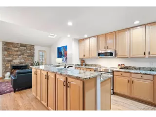 Photo #6: 9533105 Listing