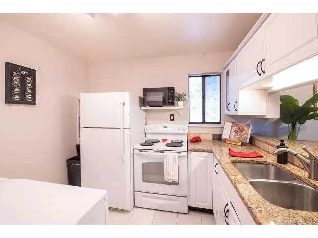 MLS: 9534099 Condo For Sale