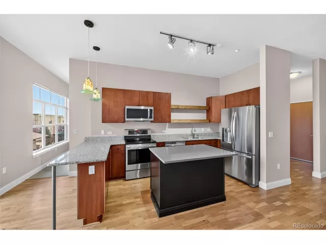 MLS: 9534371 Condo For Sale