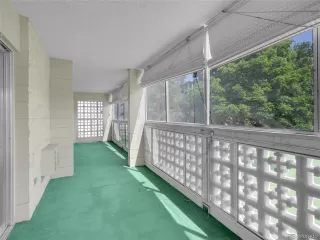 Photo #6: 9536711 Listing