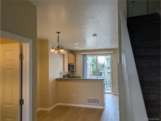 Photo #5: 9537271 Listing