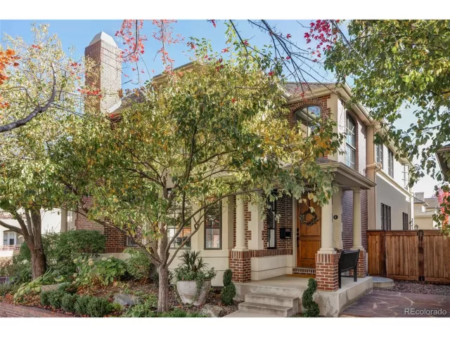 MLS: 9538020 Condo For Sale