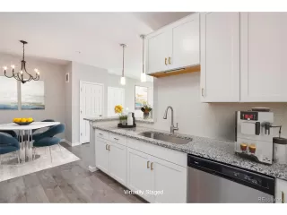 Photo #4: 9541140 Listing
