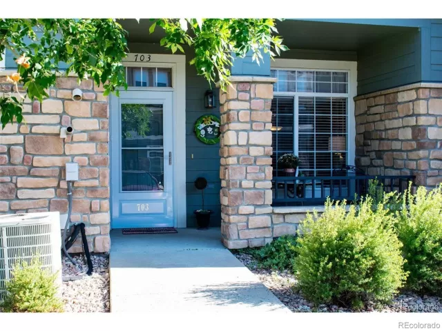 MLS: 9541704 Condo For Sale