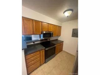 Photo #4: 9541977 Listing