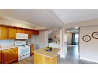 Photo #4: 9543552 Listing