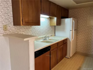 Photo #6: 9543619 Listing