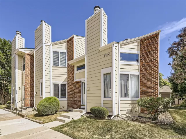 MLS: 9543857 Condo For Sale
