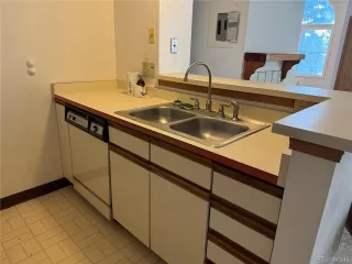 Photo #4: 9545182 Listing 