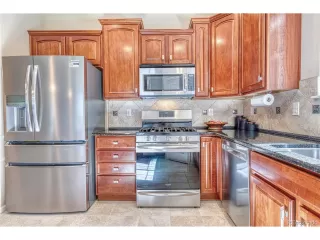 Photo #4: 9546410 Listing